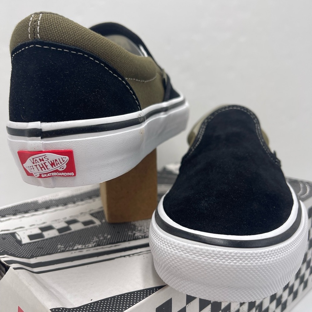 Vans Men’s Skate Slip-On
Black Olive Sneakers
VN0A5FCAB1V - Picture 9 of 16